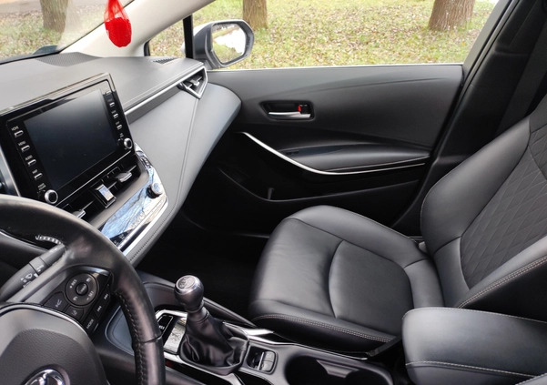 Toyota Corolla cena 76000 przebieg: 42000, rok produkcji 2020 z Resko małe 154
